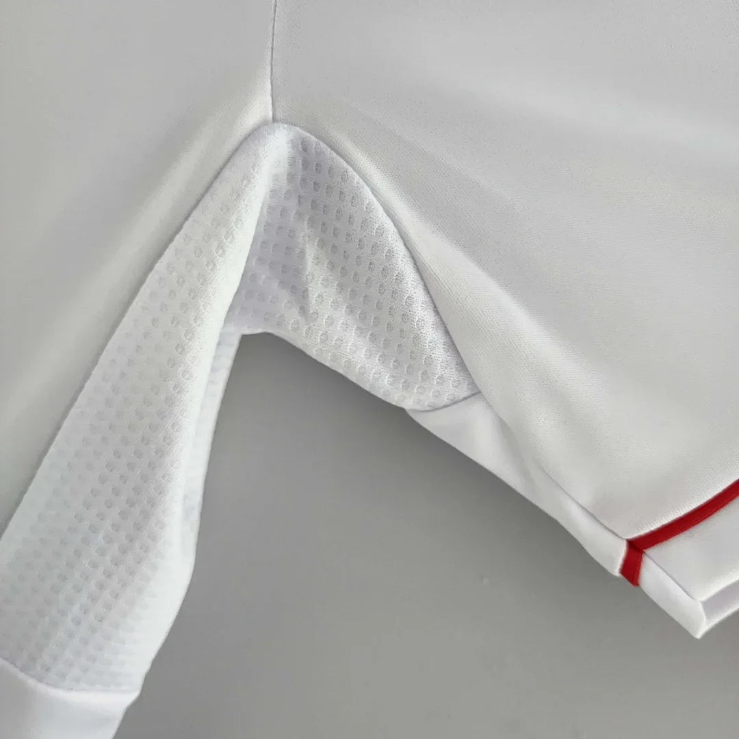Maglia da trasferta del Milan 2011-2012 in versione retro