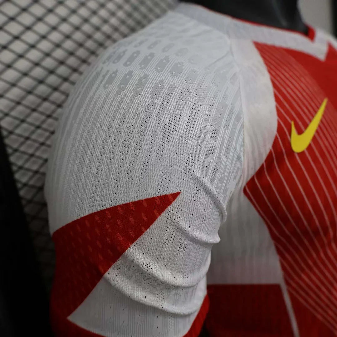 Maillot Édition Limitée "Flamme Catalane" du FC Barcelone