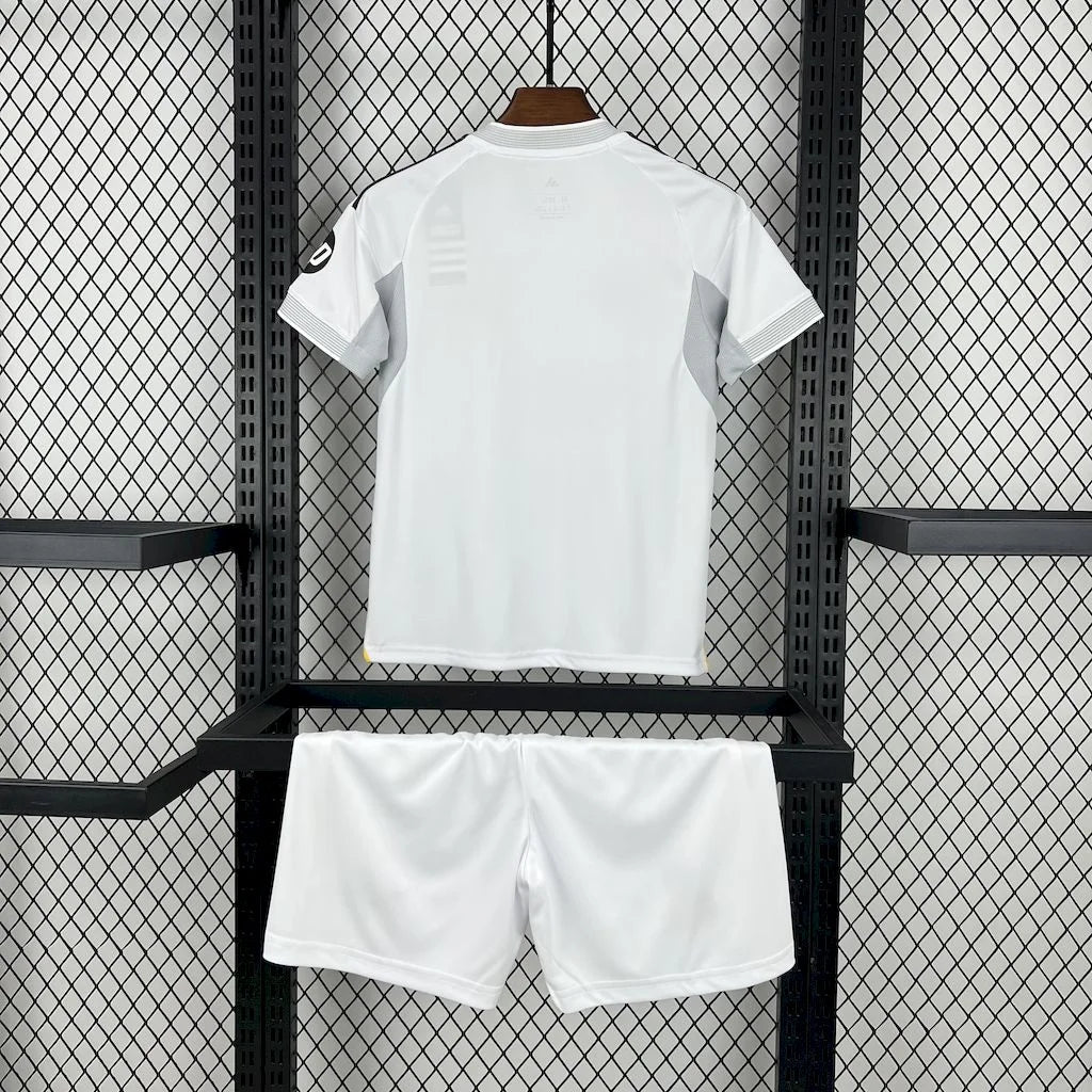 Maillot domicile enfant Real Madrid 2025/2026