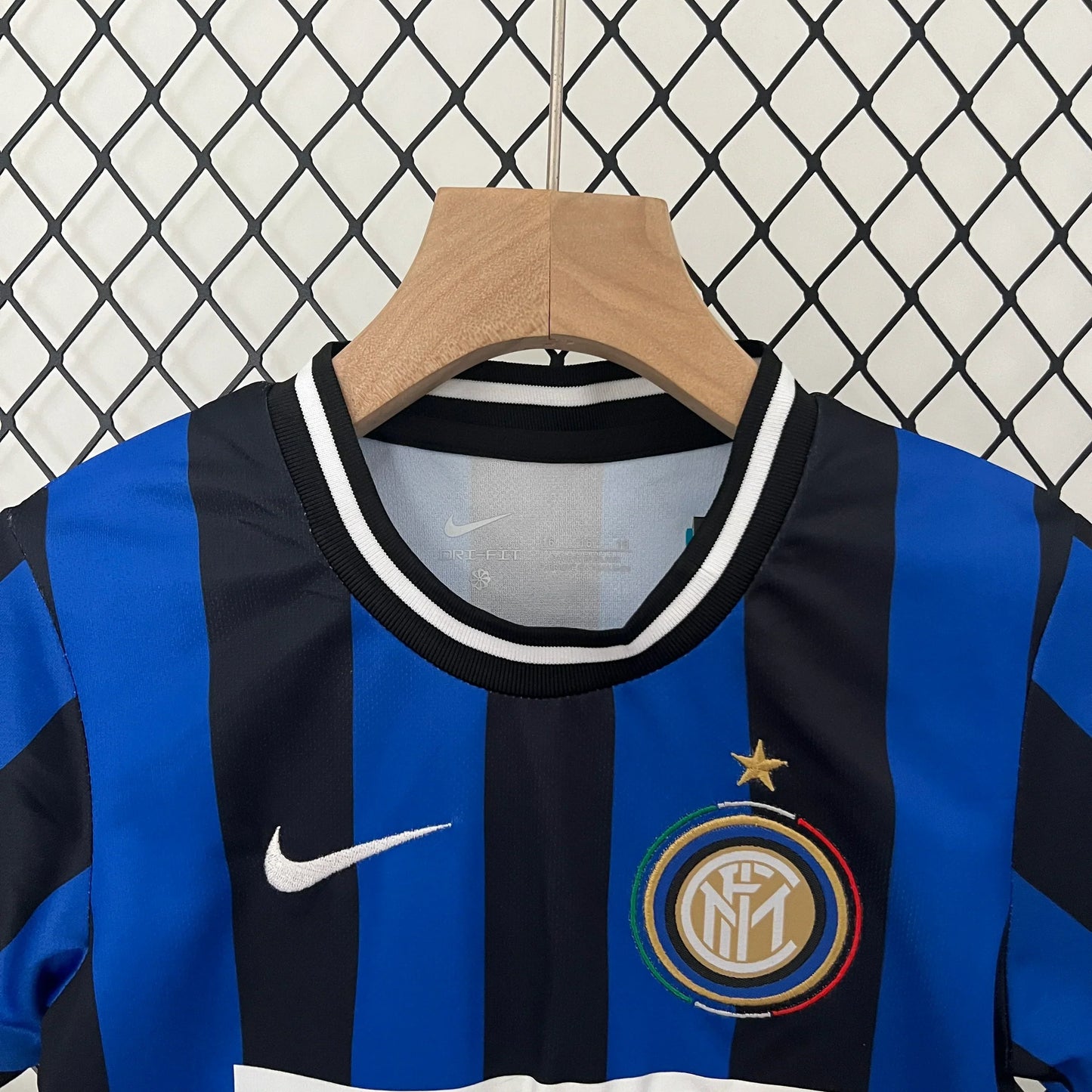 Maillot Domicile Rétro Inter Milan 2009/2010 Taille Enfant
