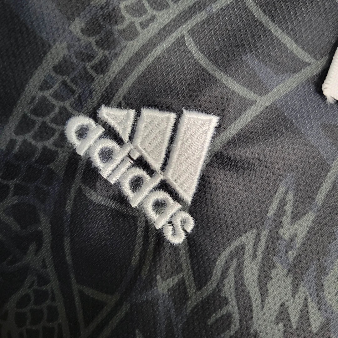 Maillot Real Madrid "Dragón Negro" Édition Limitée Taille Enfant