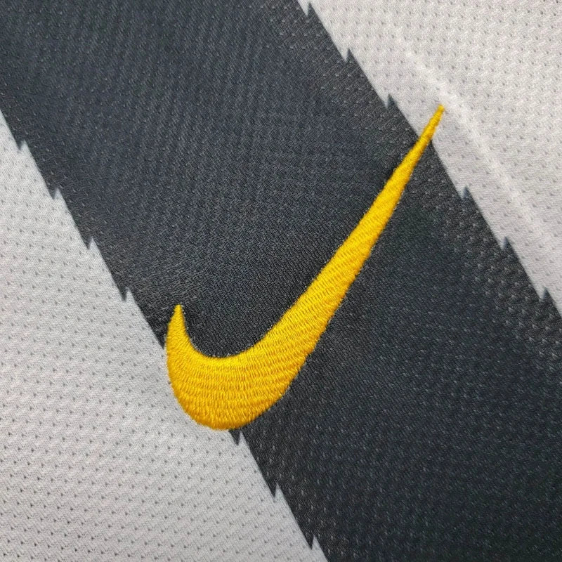 2010-2011 Retro Juventus Home Jersey