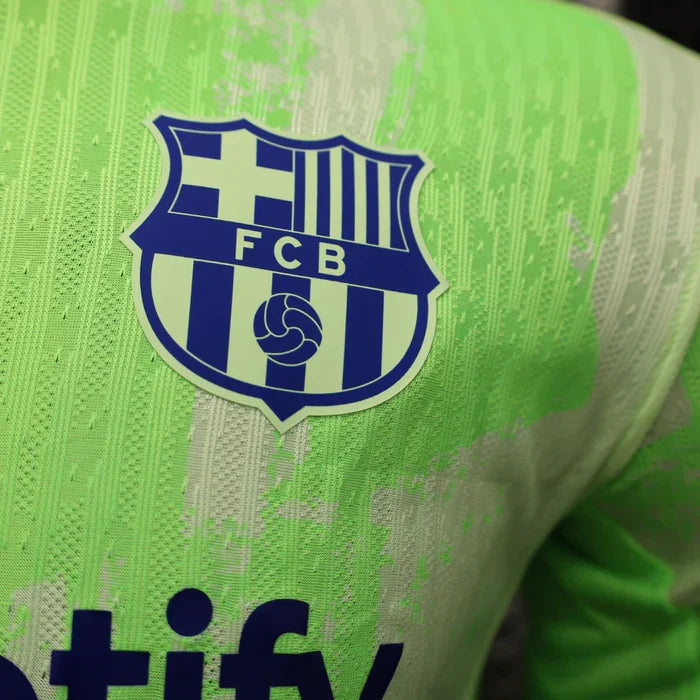 Terza divisa del Barcellona 2024/2025