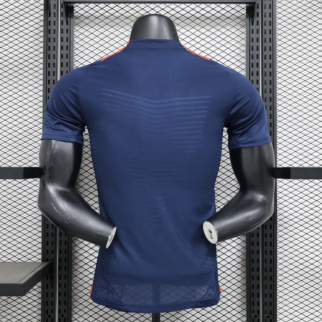 Maillot d'avant-match de Manchester United 2024/2025