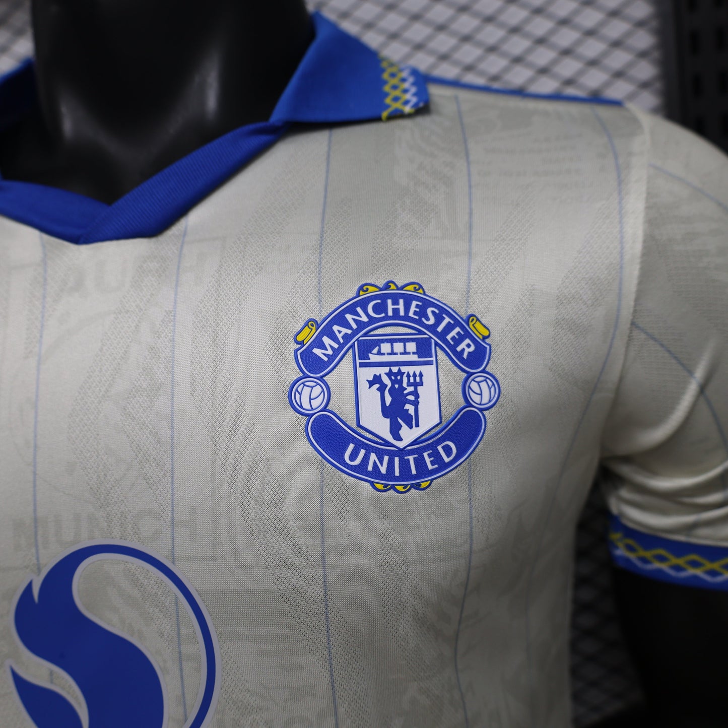 Maillot Manchester United "Ivoire Royal" en édition limitée