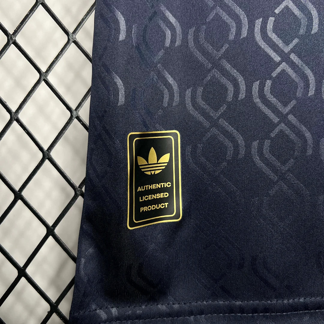 Maillot Troisième de la Juventus Saison 2024-2025 Taille Enfant