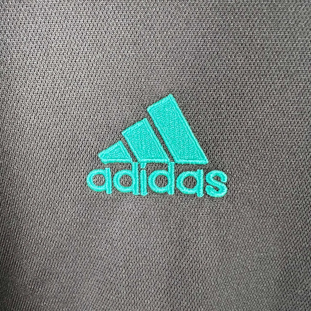 Maglia da trasferta a maniche lunghe Real Madrid 2017/2018 in stile retrò