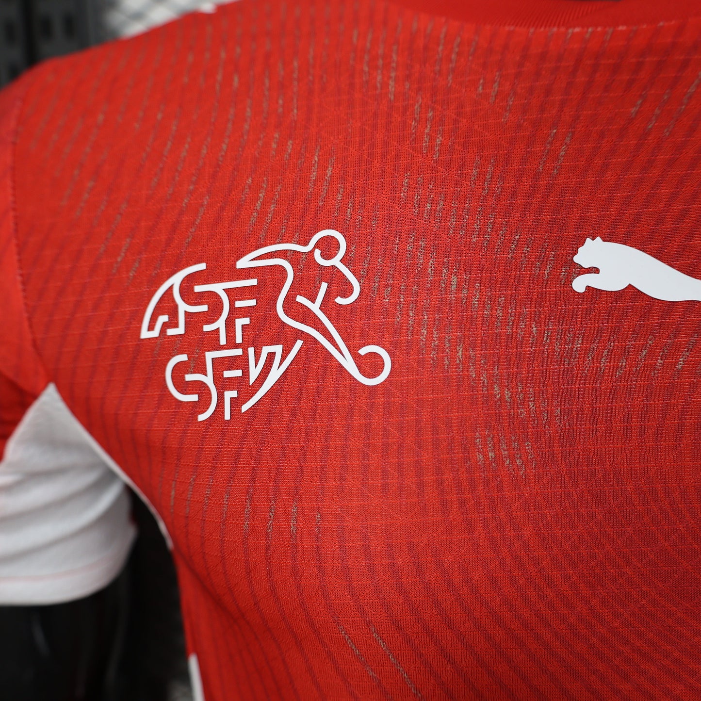Versione Giocatore Maglia Svizzera Mondiale 2026