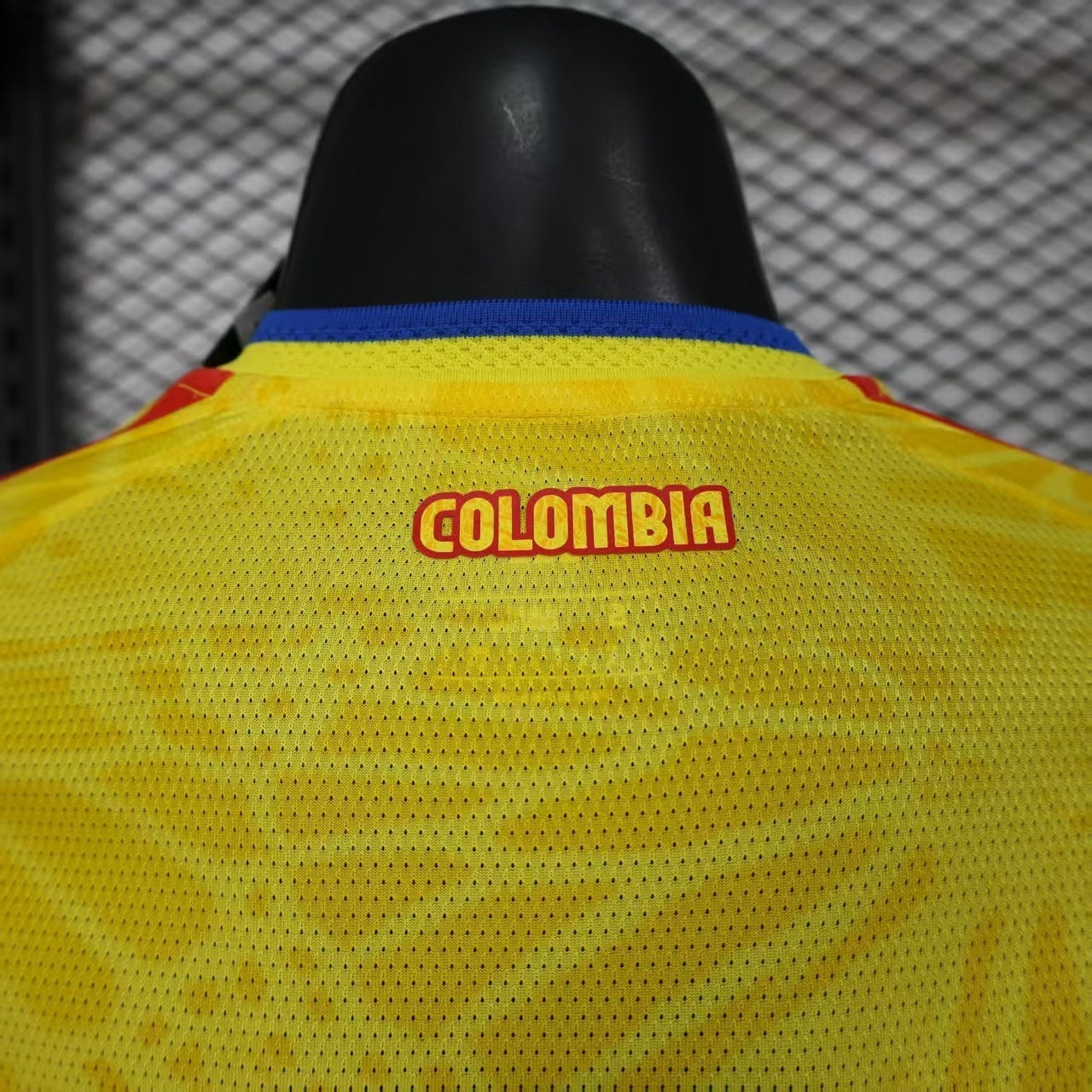 Maillot domicile de la Colombie pour la Coupe du Monde 2026, manches longues, version joueur